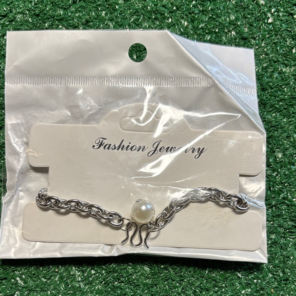NWT Silver Chain Bracelet with Pearl Accent
